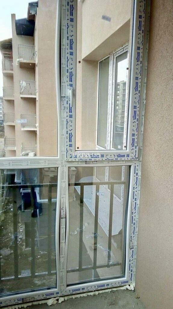 недорогой французский балкон vigrand